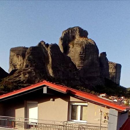 Meteora View Attic Apartment กาลัมปากา ภายนอก รูปภาพ
