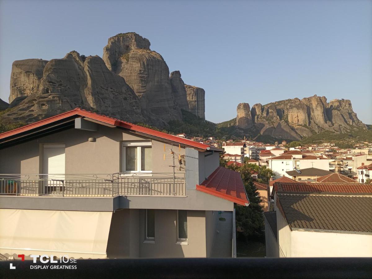 Meteora View Attic Apartment กาลัมปากา ภายนอก รูปภาพ