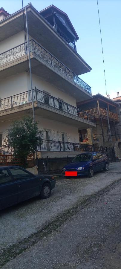 Meteora View Attic Apartment กาลัมปากา ภายนอก รูปภาพ